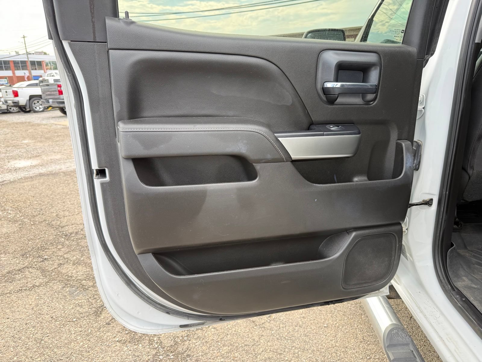 Used 2018 Chevrolet Silverado 1500 LT w/ All Star Edition AWD/4WD image 23