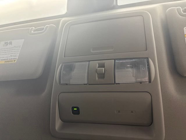 Used 2025 Nissan Frontier SV RWD image 32