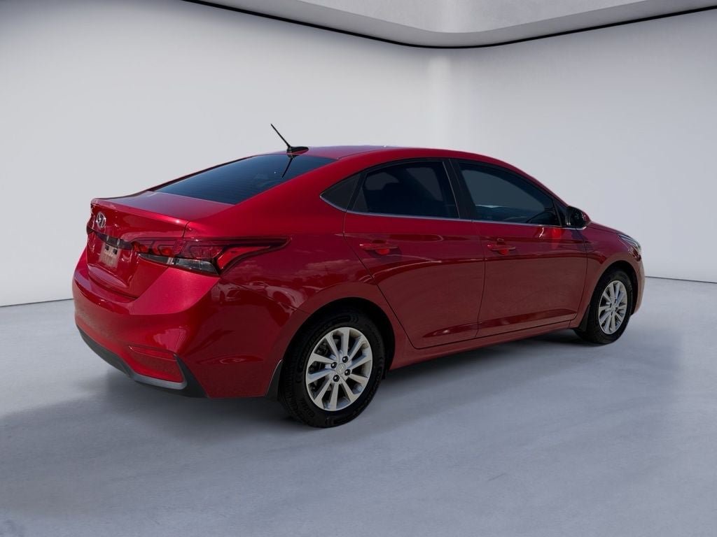 Used 2022 Hyundai Accent SEL FWD image 5