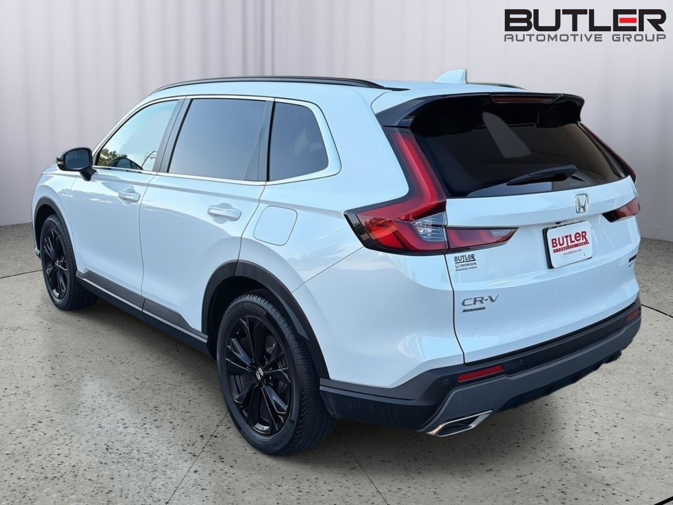 Used 2024 Honda CR-V Sport Touring image 4
