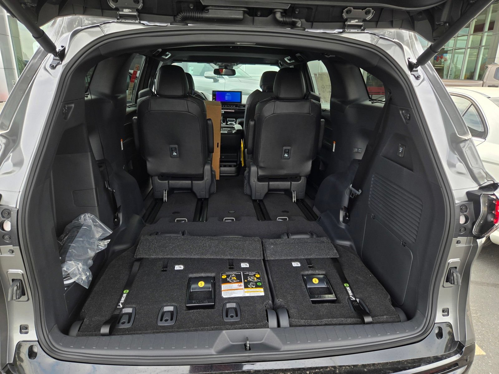 Certified 2026 Toyota Sienna XSE FWD image 25