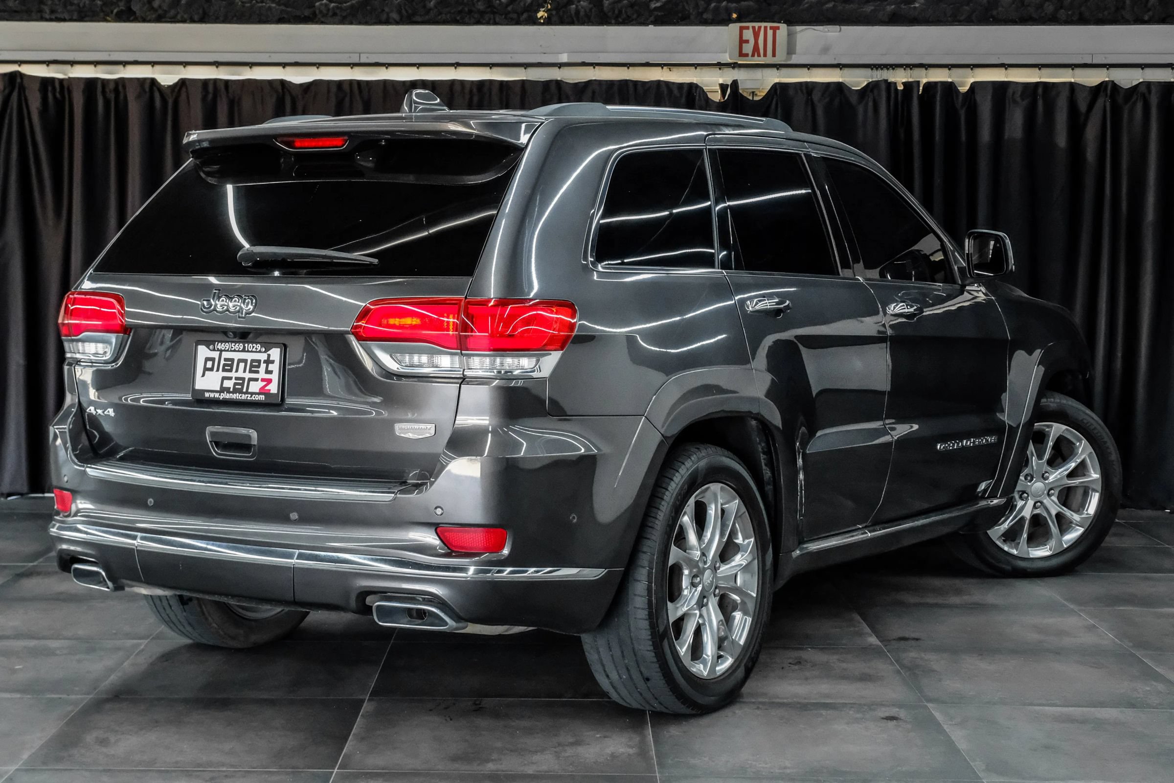 Used 2021 Jeep Grand Cherokee Summit AWD/4WD image 9