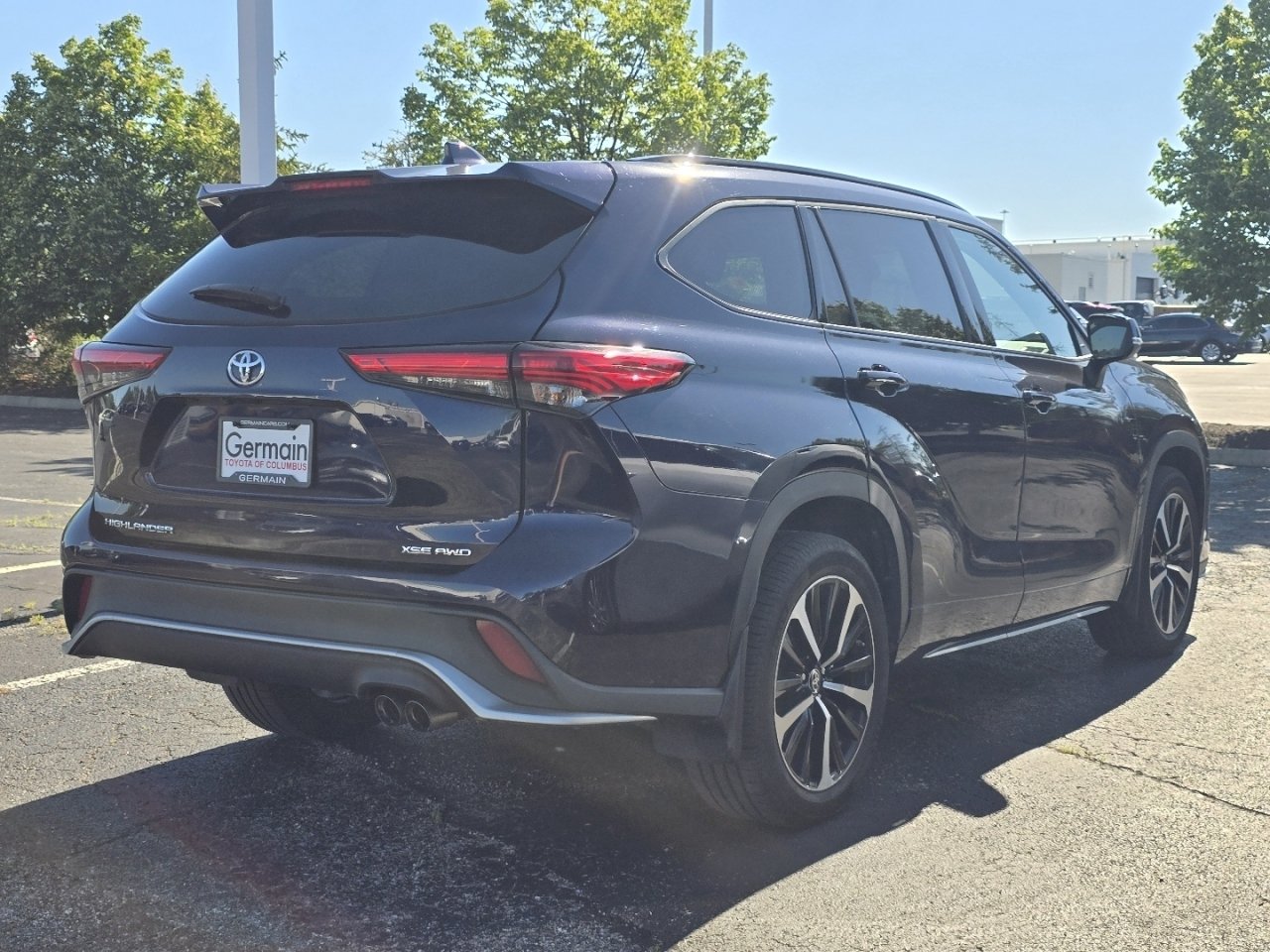 Used 2021 Toyota Highlander XSE AWD/4WD image 7