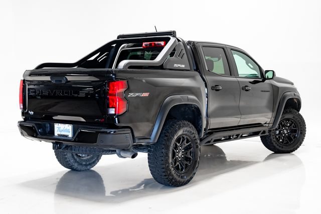 Used 2025 Chevrolet Colorado ZR2 w/ Midnight Edition AWD/4WD image 36