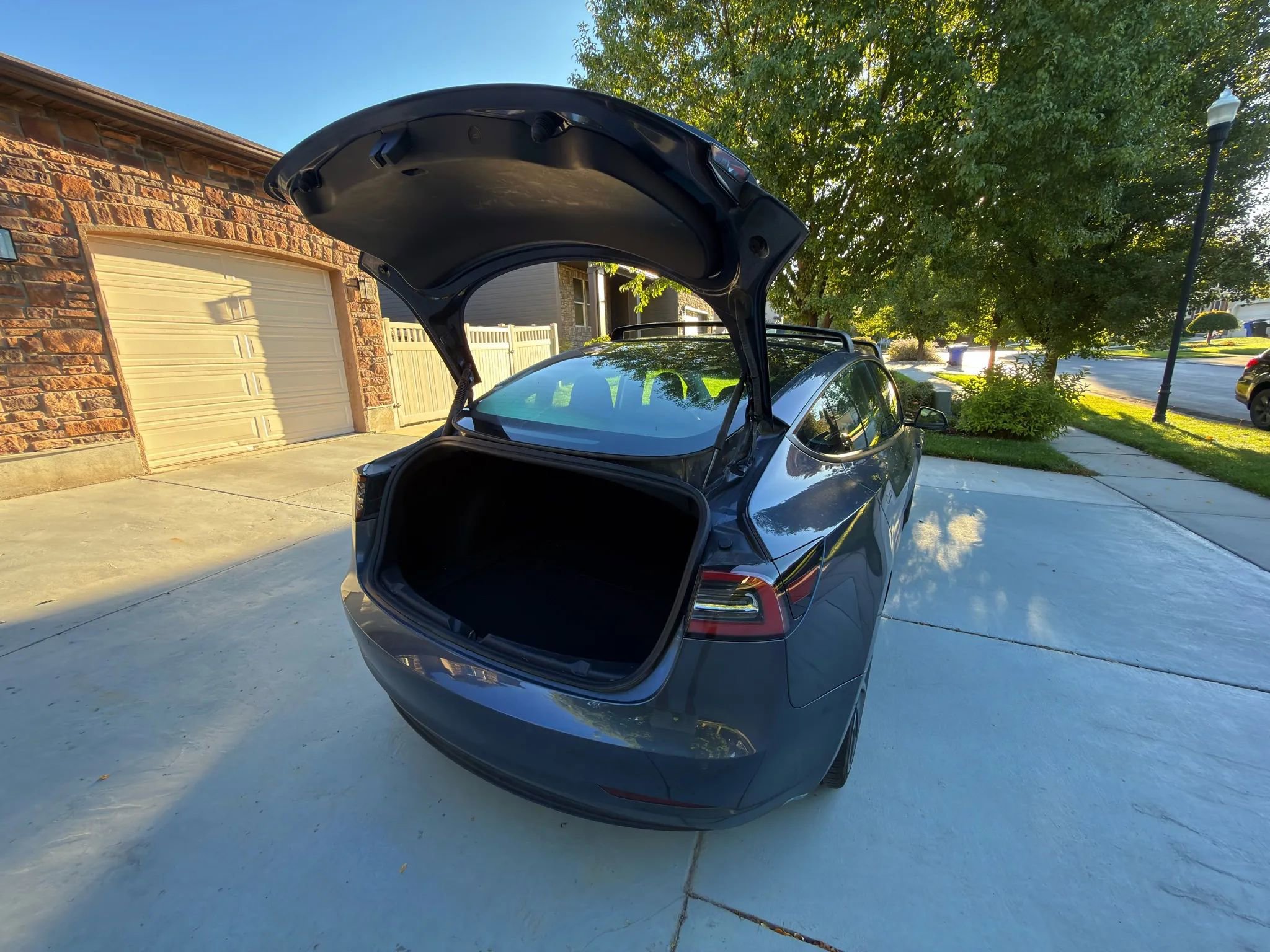 Used 2022 Tesla Model 3 Performance image 9