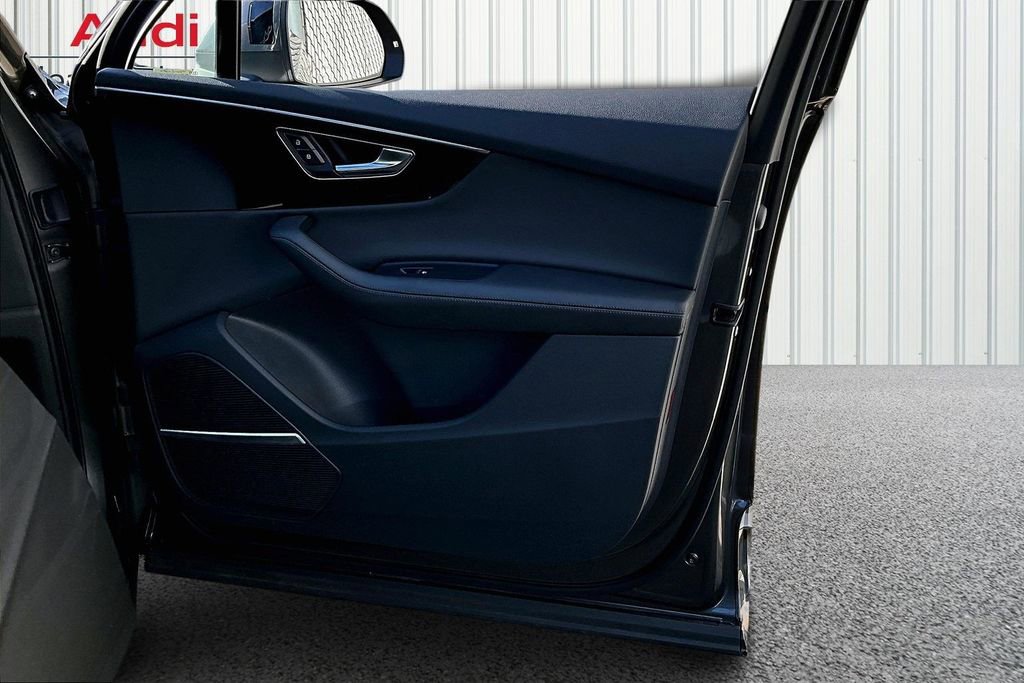 Used 2023 Audi Q7 3.0T Premium Plus w/ Premium Plus Package image 27