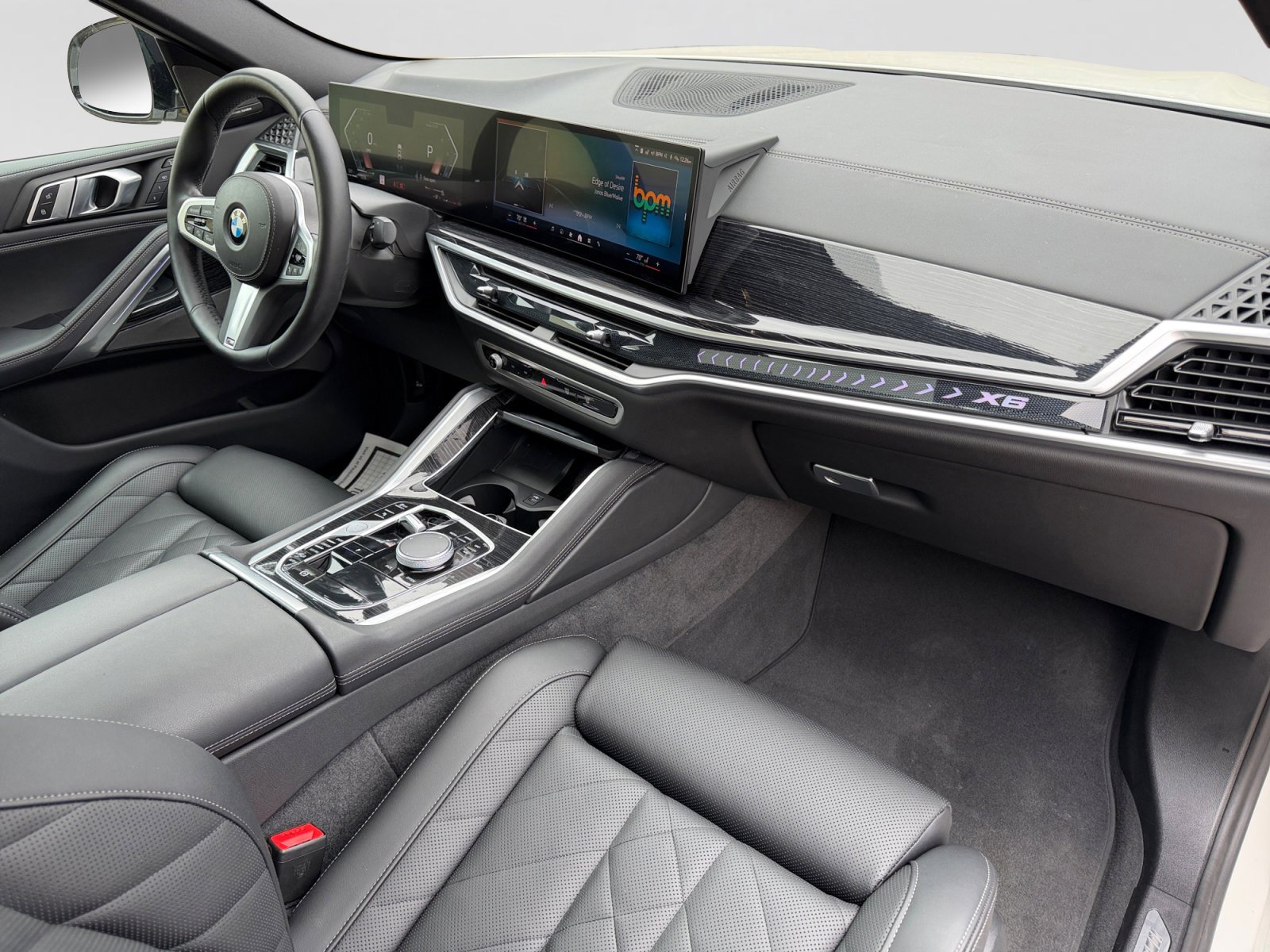 Used 2024 BMW X6 xDrive40i image 23