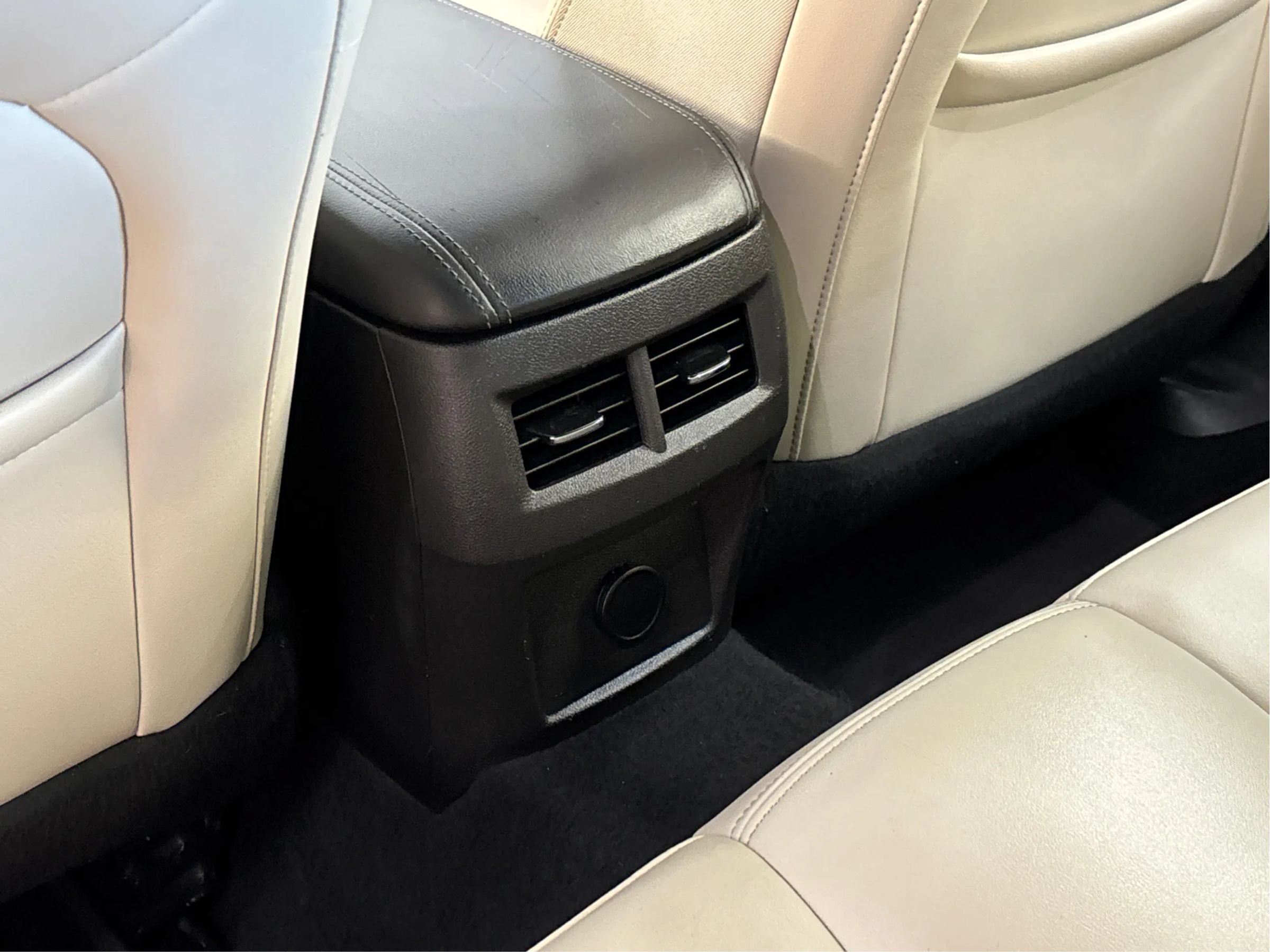 Used 2021 Cadillac CT4 Luxury w/ Sun And Sound Package AWD/4WD image 27