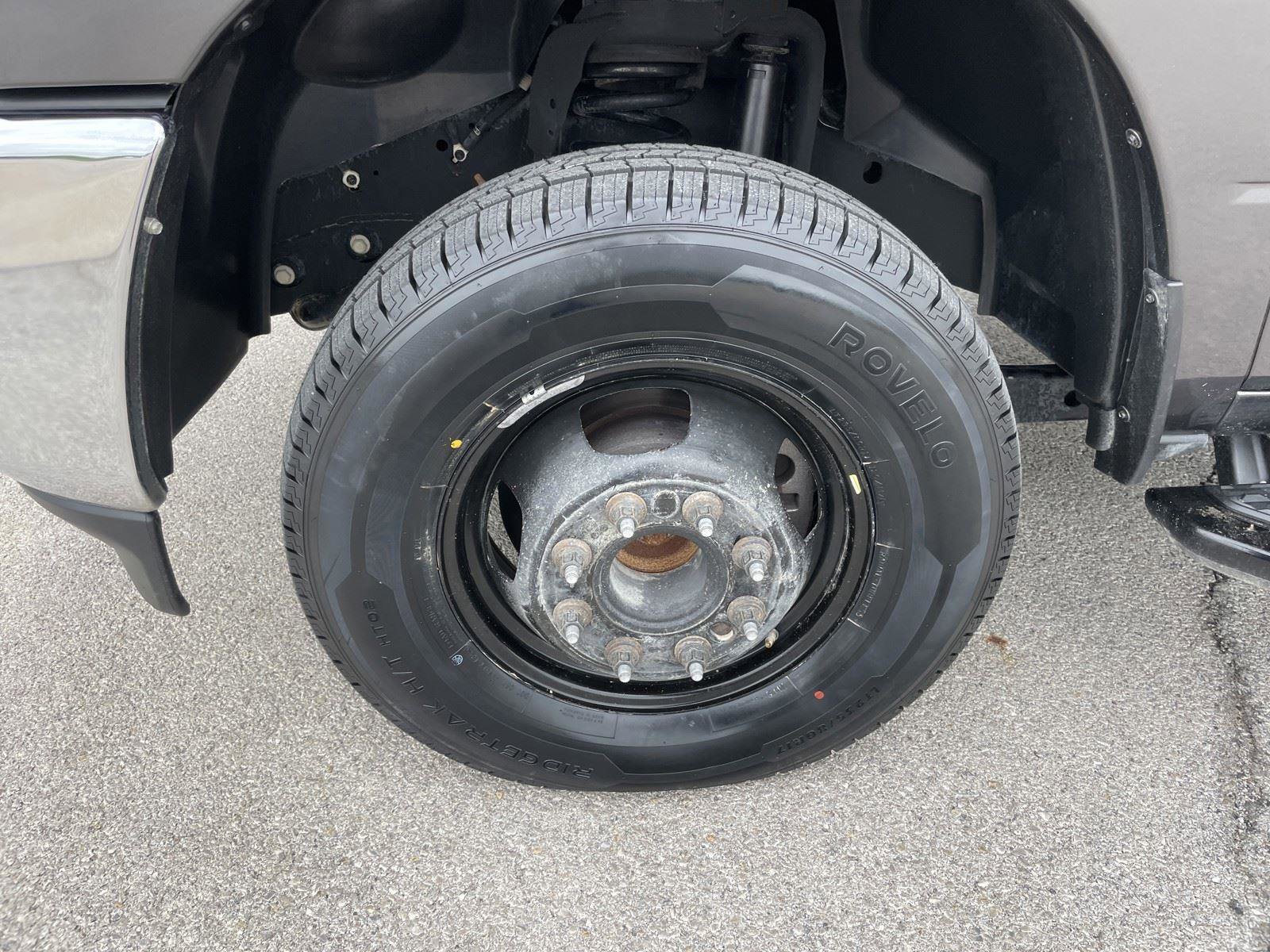 Used 2024 RAM 3500 Tradesman w/ Chrome Appearance Group image 30