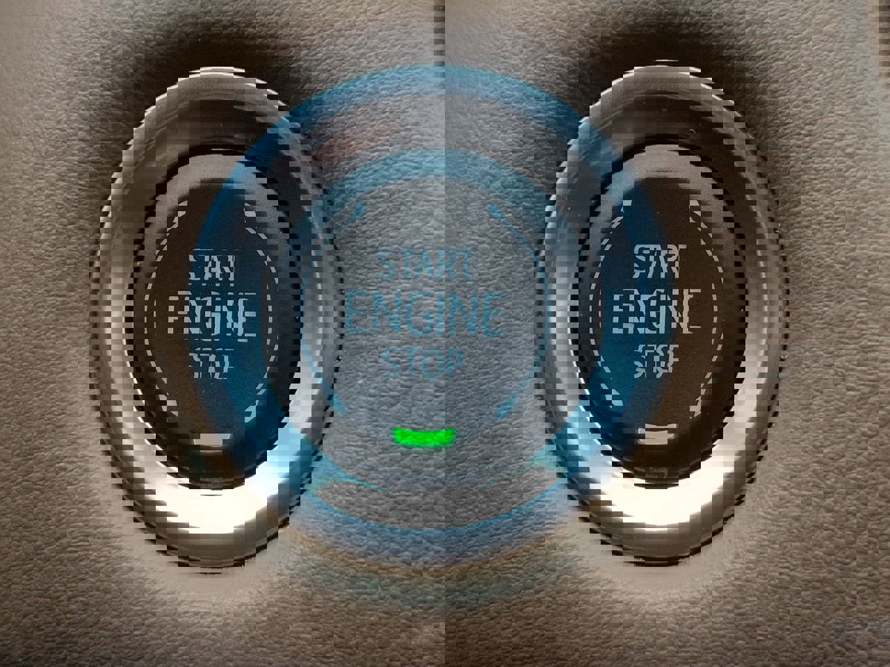 Certified 2025 GMC Canyon AT4 w/ AT4 Premium Package image 38