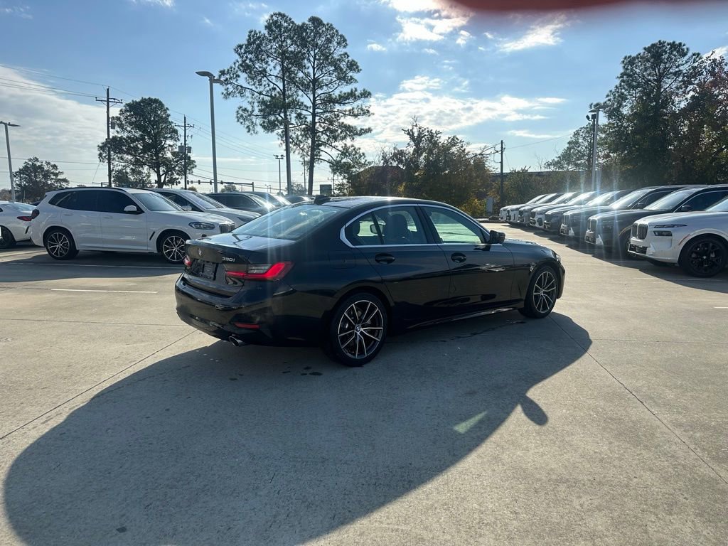 Used 2019 BMW 330i Sedan w/ Convenience Package image 4