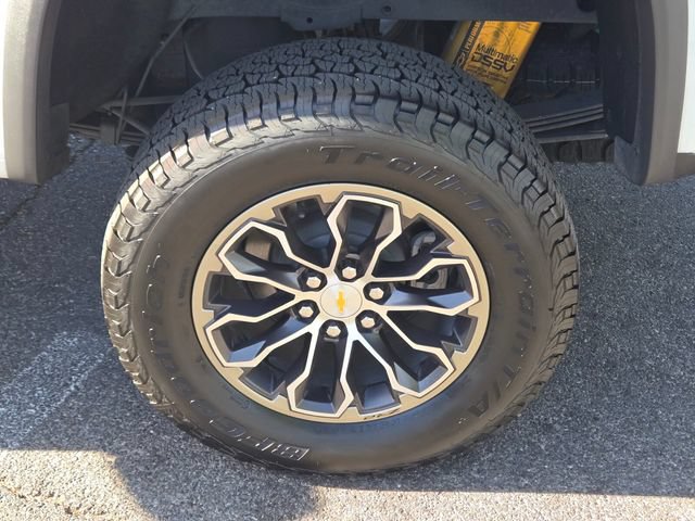 Used 2022 Chevrolet Colorado ZR2 AWD/4WD image 11