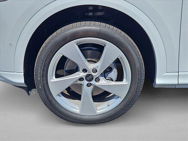 Certified 2025 Audi Q5 Premium AWD/4WD image 30