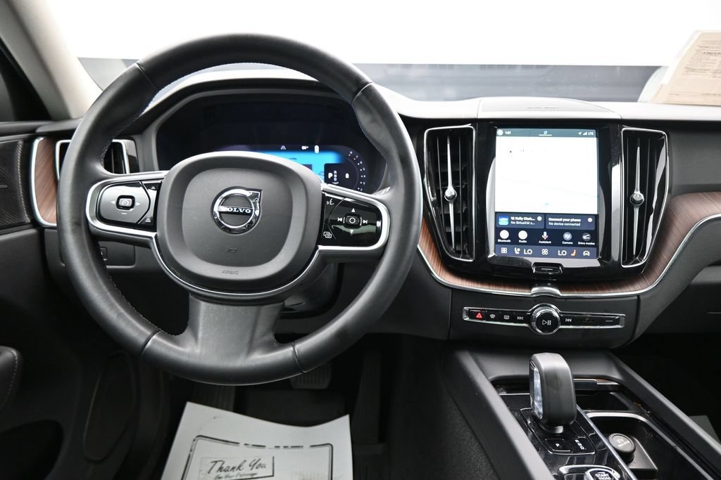 Used 2023 Volvo XC60 B5 Plus w/ Climate Package AWD/4WD image 14