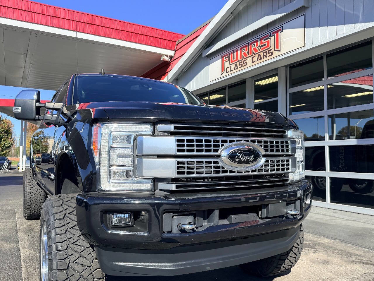 Used 2019 Ford F250 Platinum w/ Platinum Ultimate Package image 16