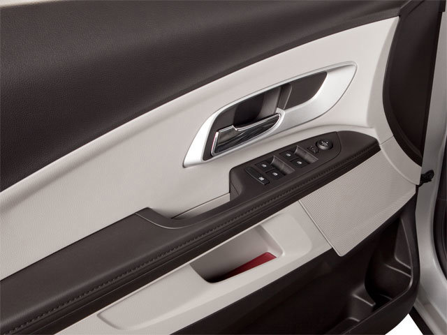 Used 2010 Chevrolet Equinox LT w/ Vehicle Interface Package image 12