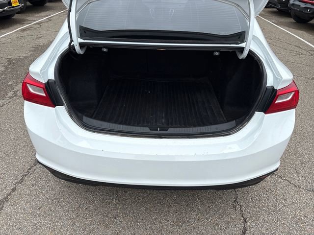 Used 2017 Chevrolet Malibu LT FWD image 22