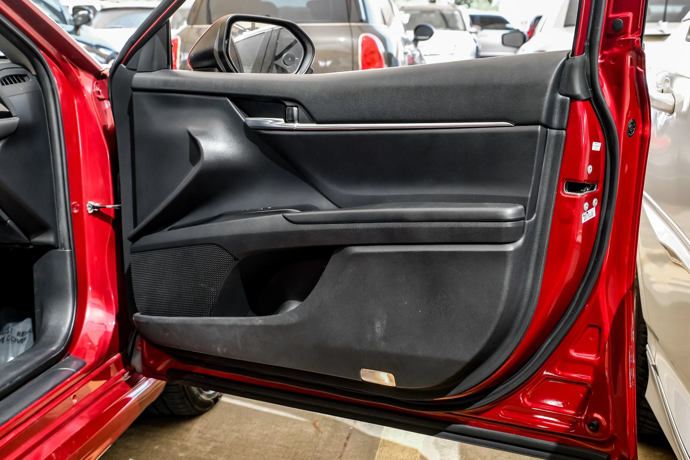 Used 2018 Toyota Camry SE FWD image 45