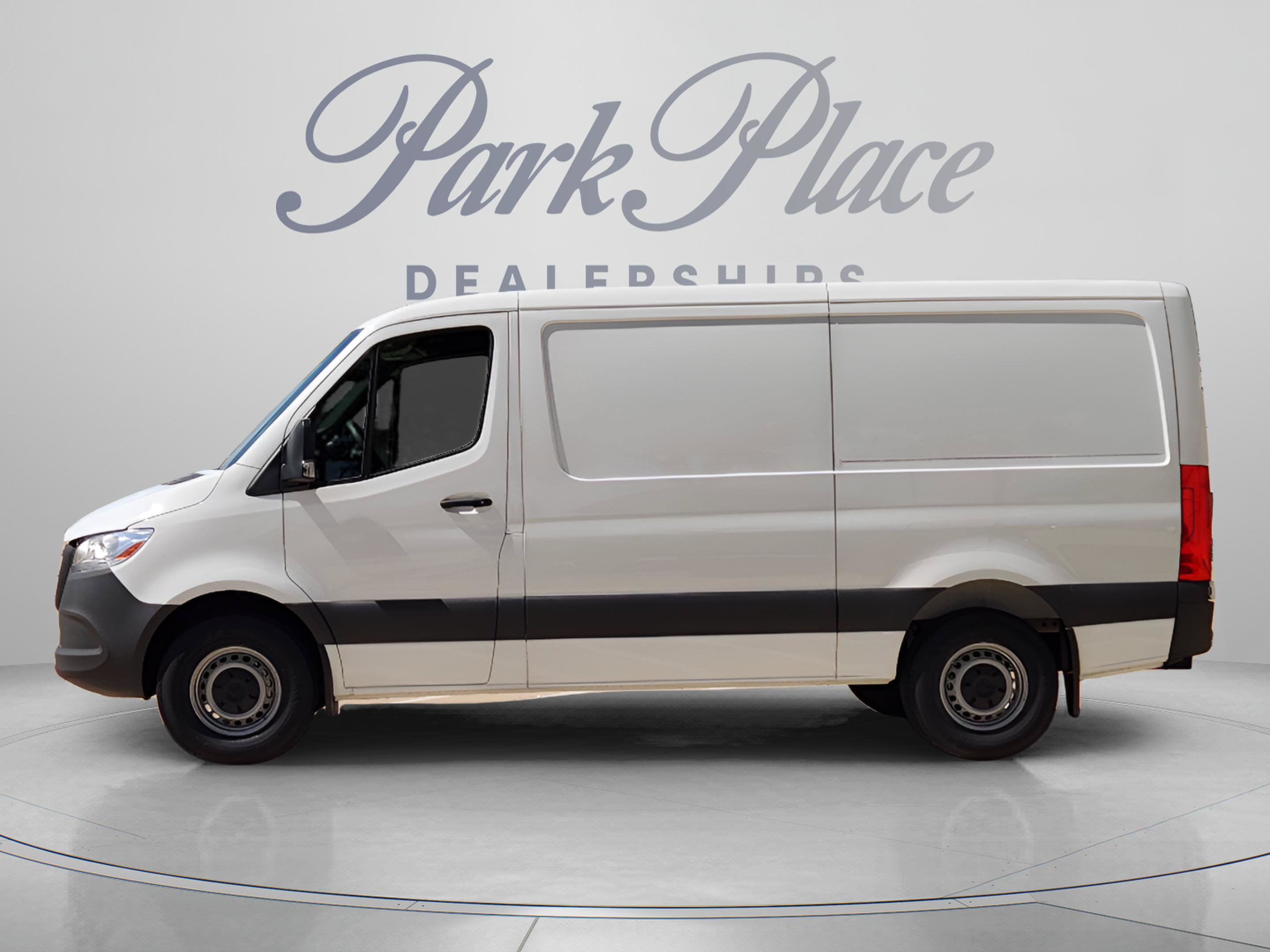 Certified 2025 Mercedes-Benz Sprinter 2500 image 2