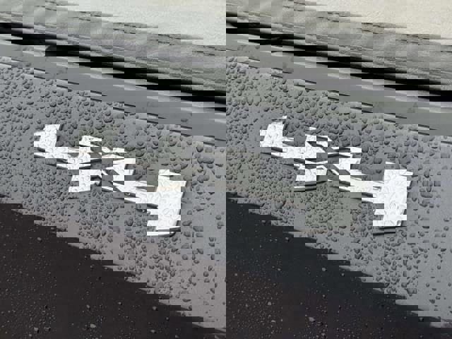 Used 2022 GMC Sierra 1500 SLT w/ SLT Convenience Package image 9