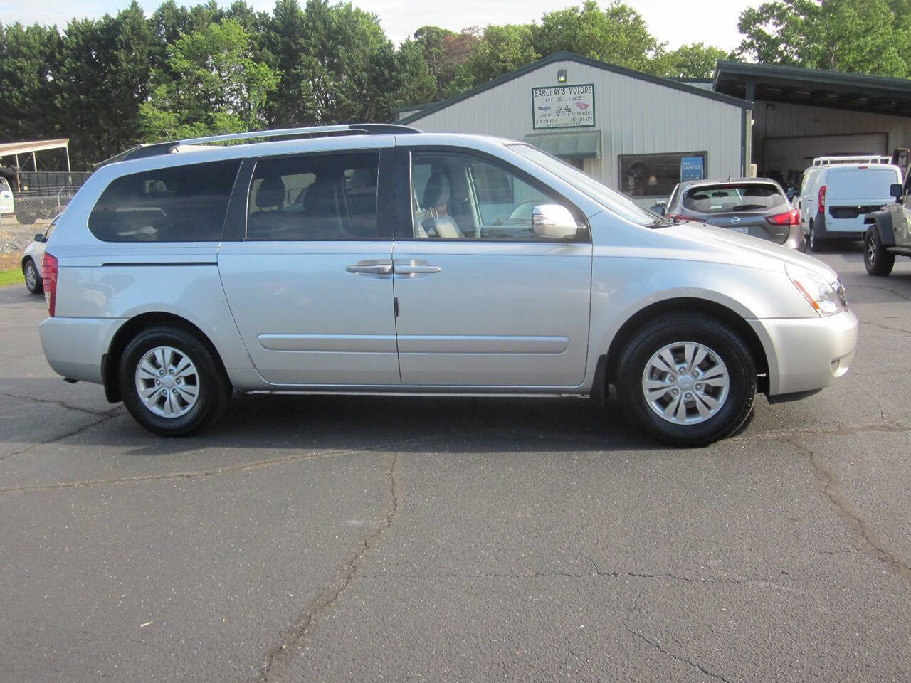 Used 2012 Kia Sedona LX w/ PWR Pkg FWD image 5