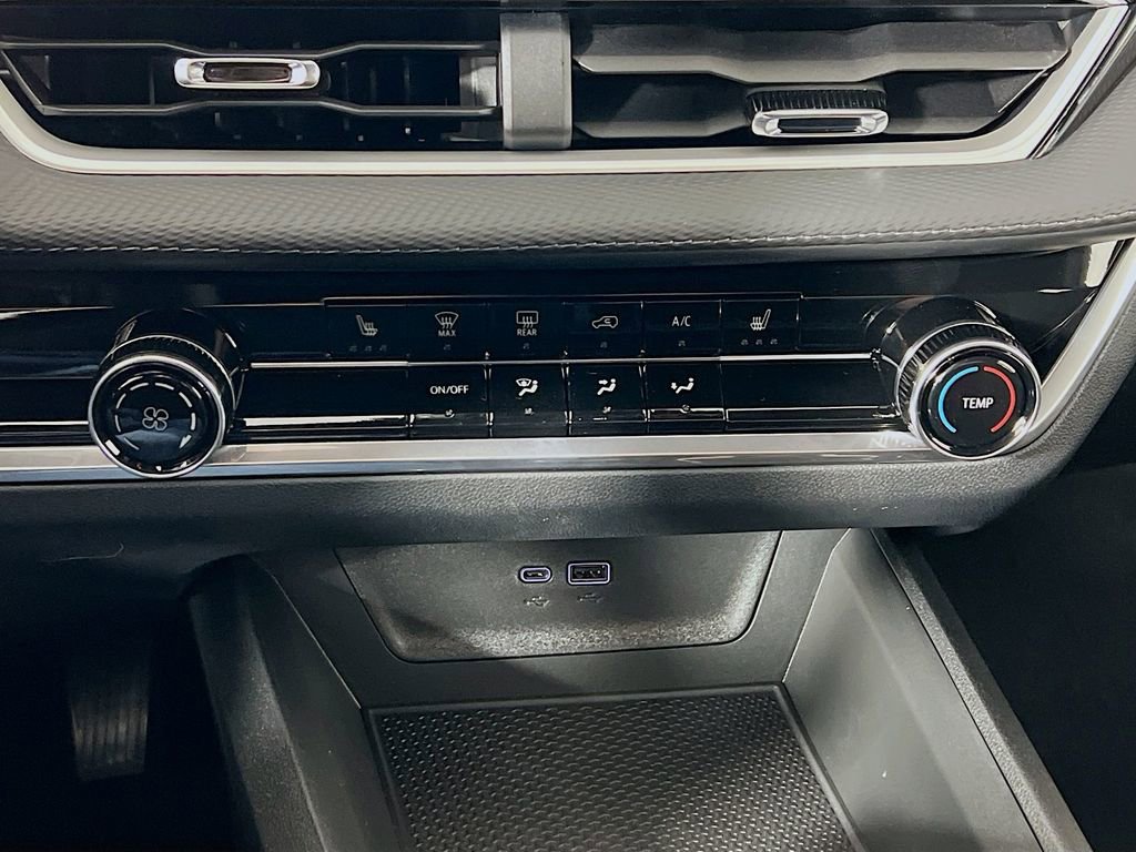 New 2026 Chevrolet Equinox LT FWD image 16