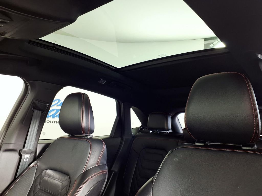 Used 2023 Ford Escape ST-Line Elite w/ Premium Technology Package image 16