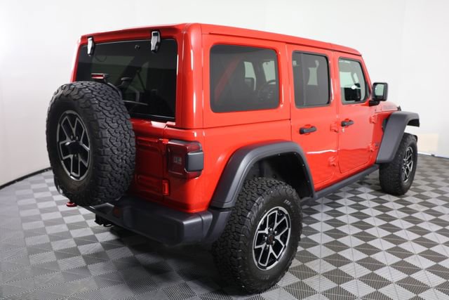Used 2025 Jeep Wrangler Unlimited Rubicon w/ Convenience Group image 8