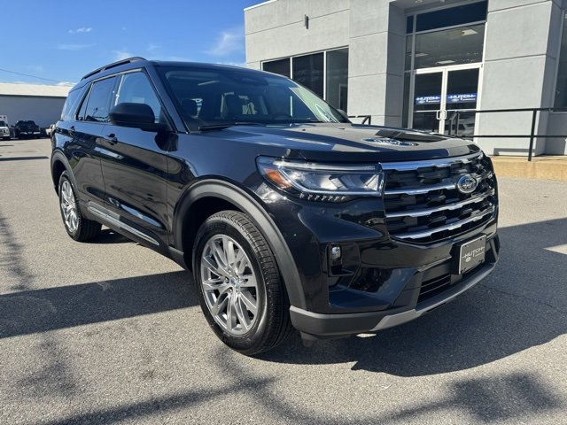 New 2025 Ford Explorer Active w/ Active Comfort Package image 2