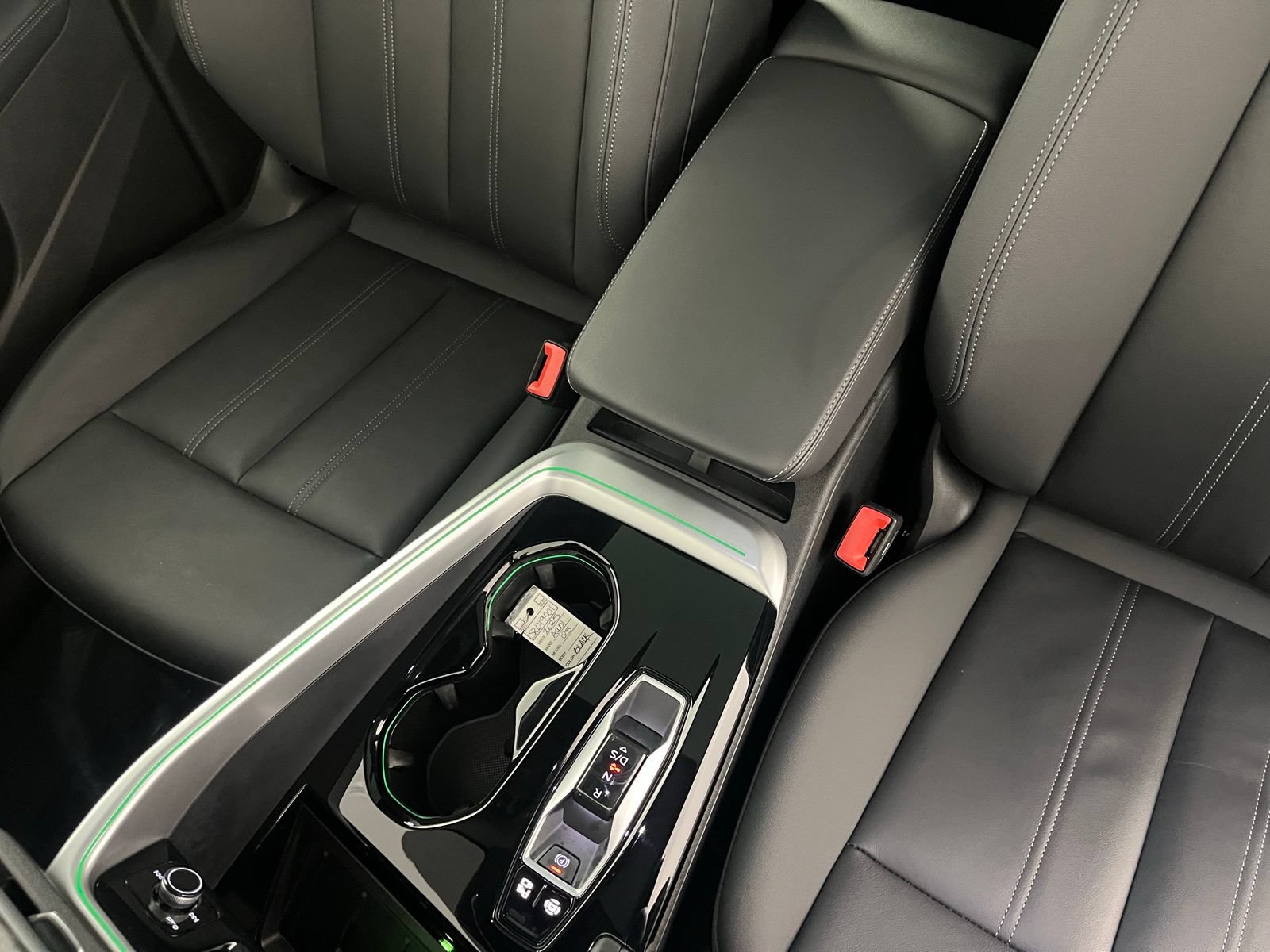 Used 2025 Audi Q5 Premium w/ Convenience Package AWD/4WD image 18