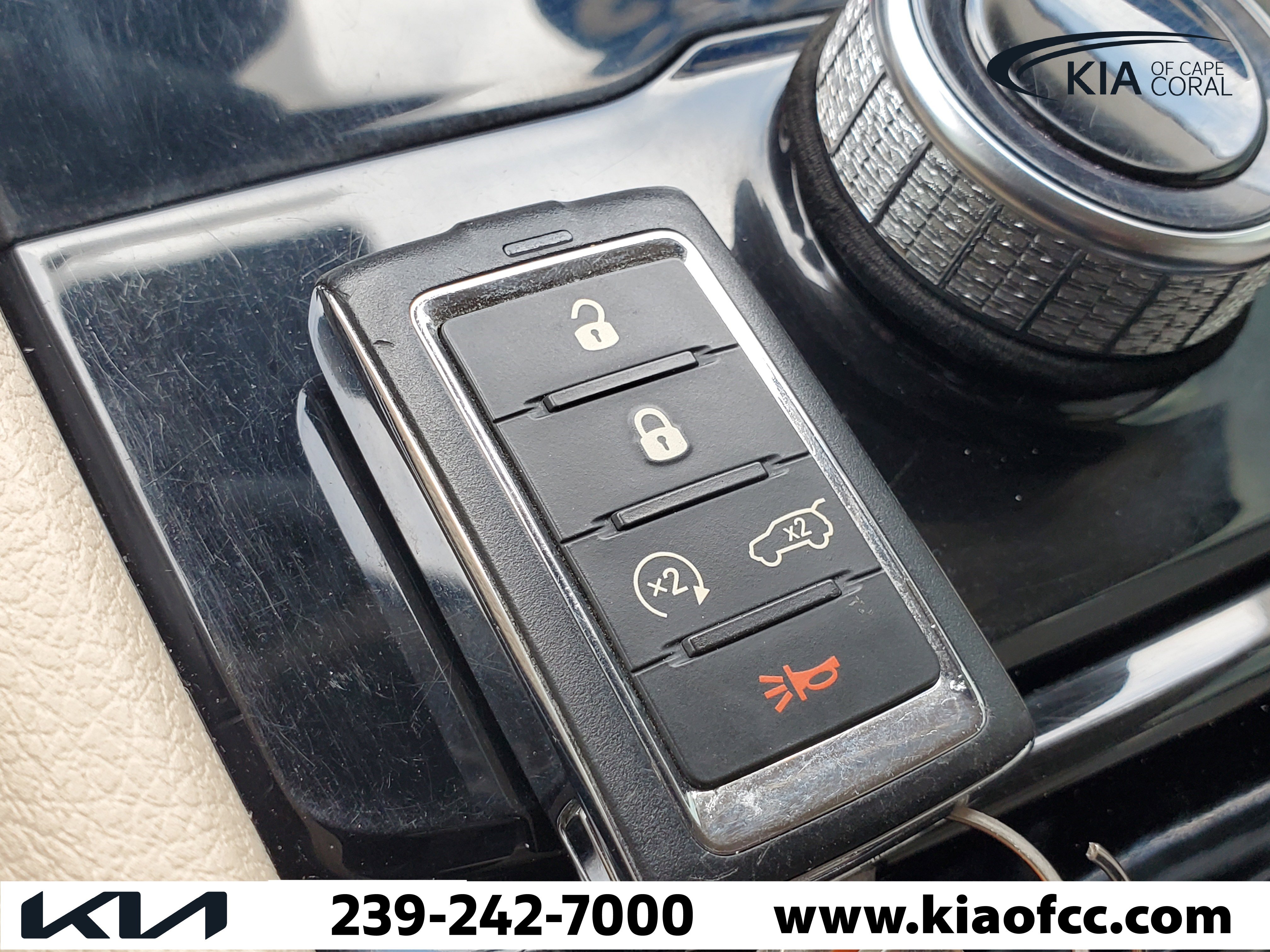 Used 2022 Jeep Grand Cherokee L Limited RWD image 29