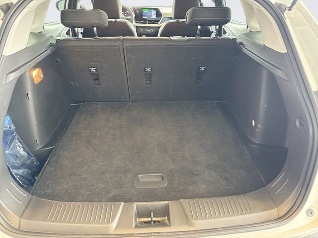 Used 2025 Chevrolet Trax LS image 24