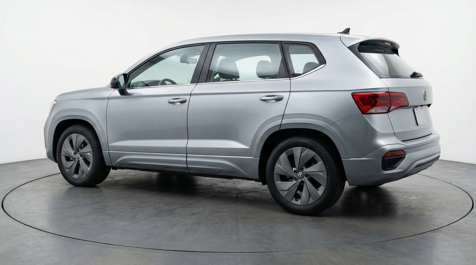 Used 2025 Volkswagen Taos S image 6