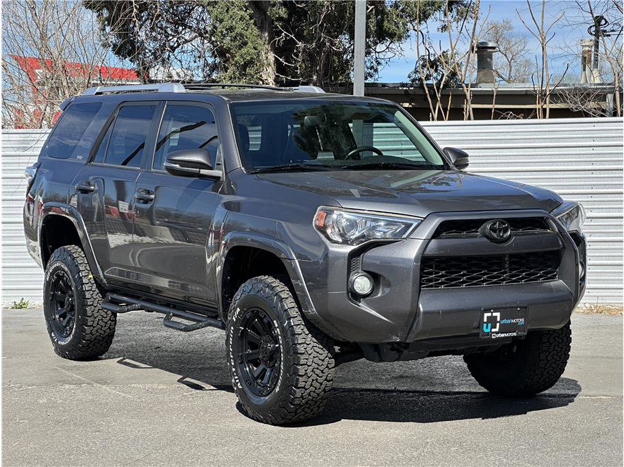Used 2015 Toyota 4Runner SR5 Premium image 8