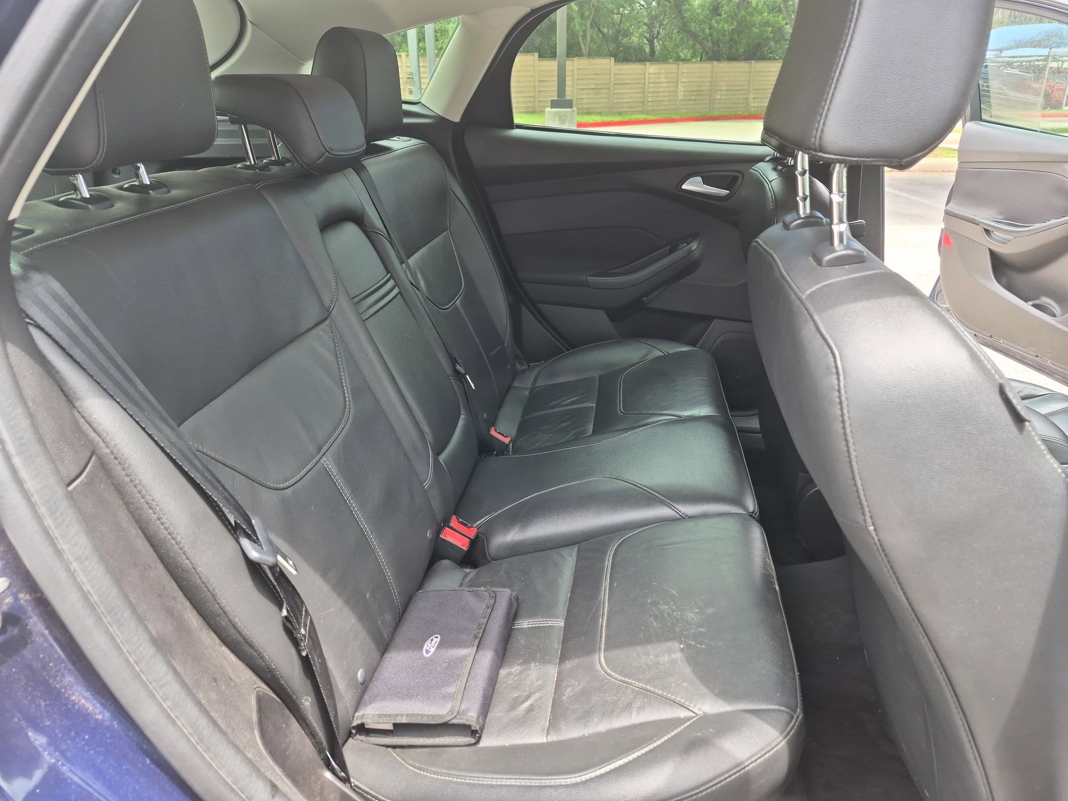 Used 2016 Ford Focus Titanium w/ Titanium Technology Package FWD image 21