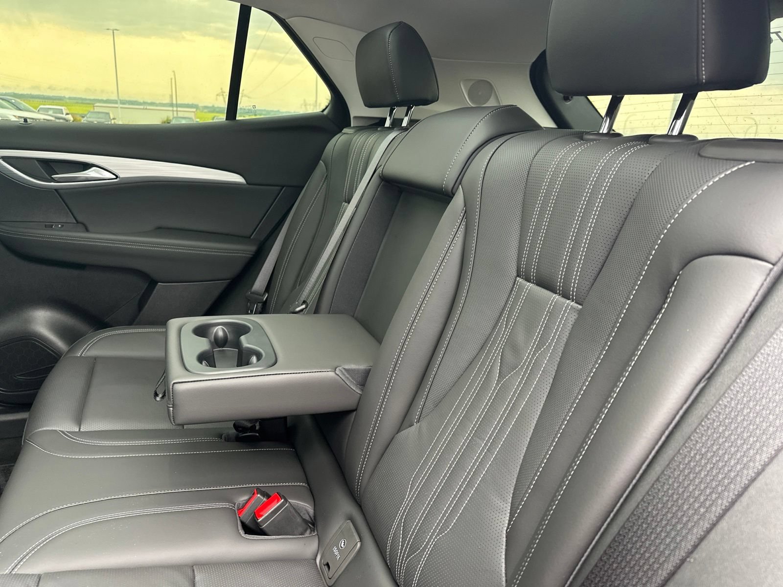 Used 2026 Buick Envision Avenir AWD/4WD image 25