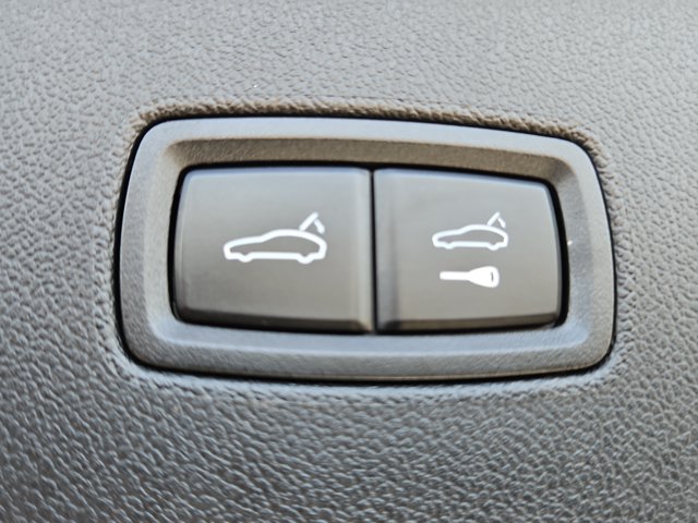 Used 2023 Porsche Cayenne Platinum Edition AWD/4WD image 17