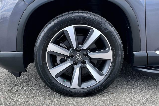 Certified 2023 Honda Pilot Touring image 29