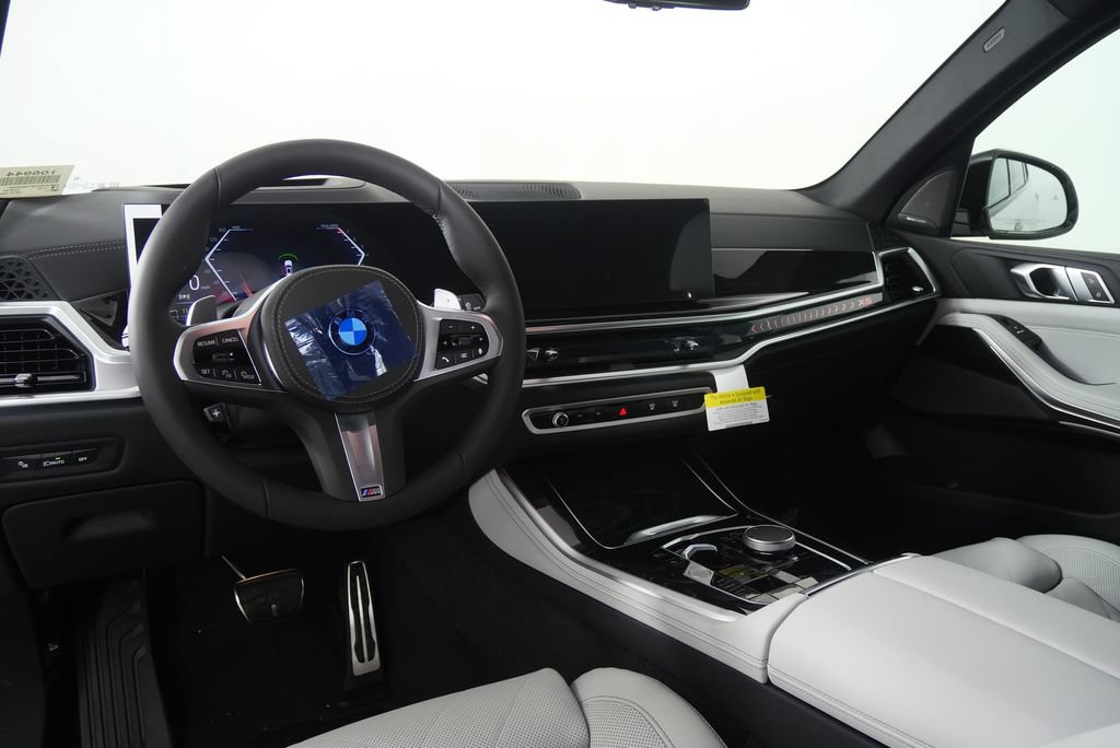 Used 2026 BMW X5 xDrive40i w/ M Sport Package AWD/4WD image 18