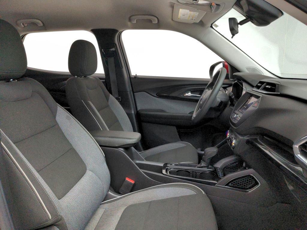 Used 2021 Chevrolet TrailBlazer LT AWD/4WD image 27
