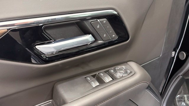 New 2026 Chevrolet Tahoe High Country AWD/4WD image 17