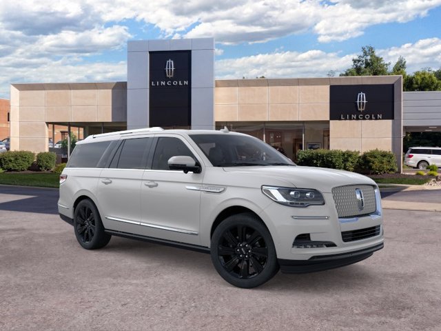 New 2024 Lincoln Navigator L Reserve AWD/4WD image 1