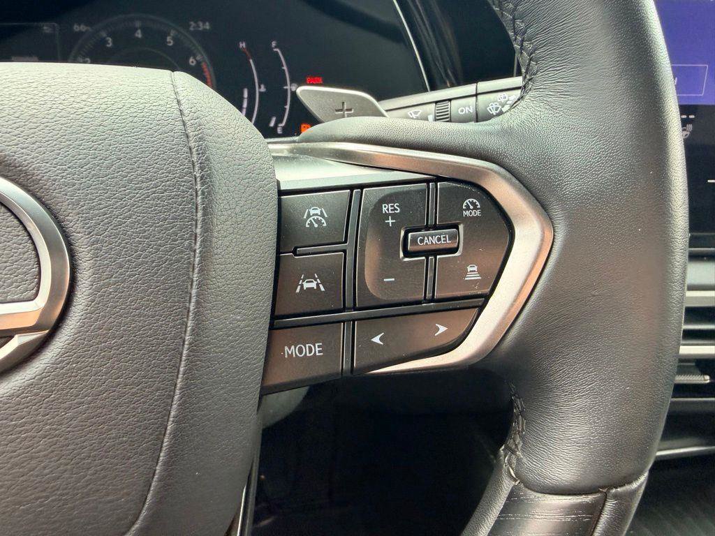 Used 2023 Lexus RX 350 Premium w/ Accessory Package (Z1) AWD/4WD image 28
