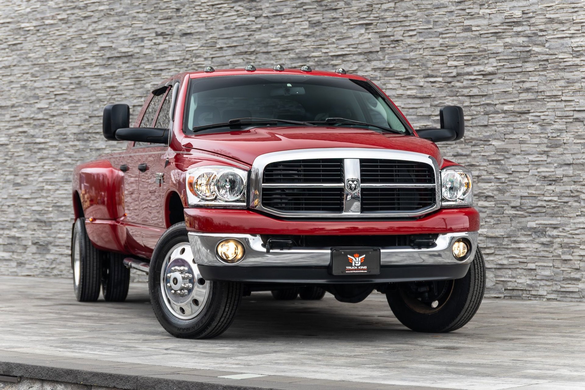 Used 2007 Dodge Ram 3500 Truck SLT w/ Light Group image 2