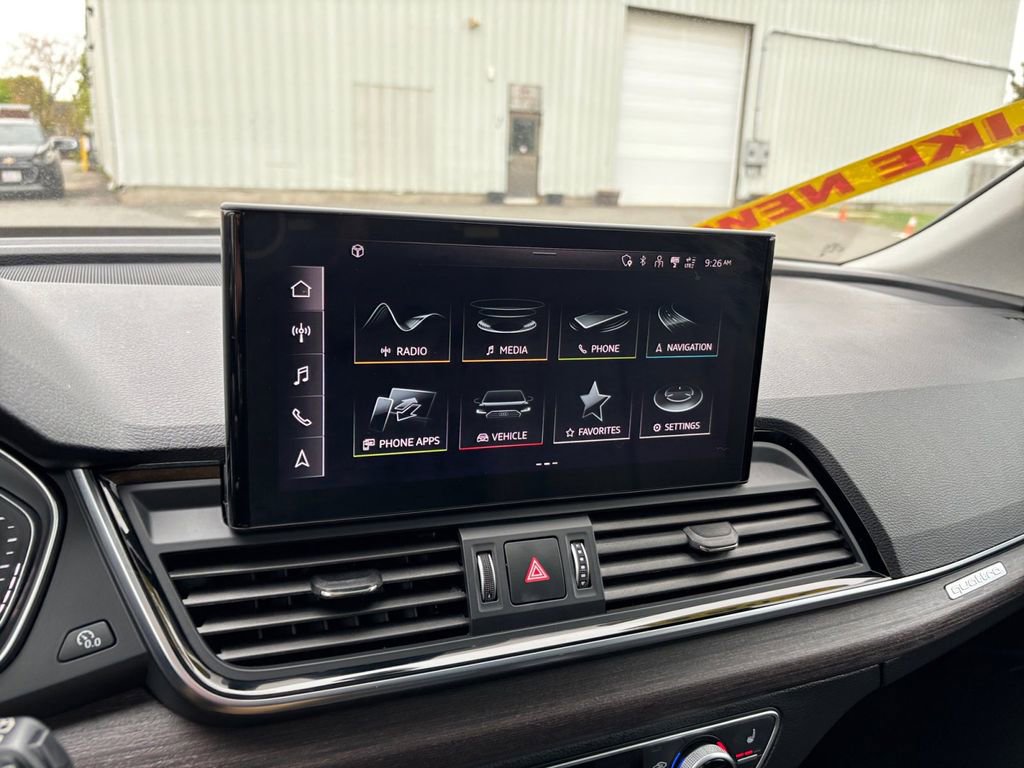 Used 2021 Audi Q5 2.0T Premium w/ Convenience Package AWD/4WD image 24
