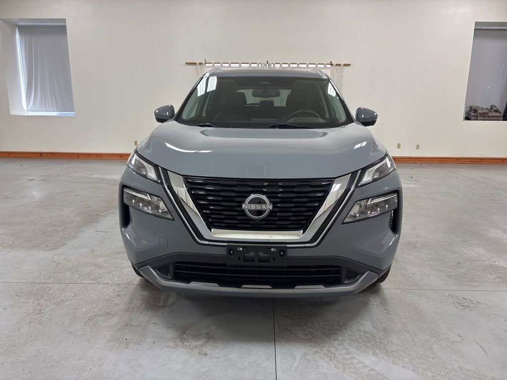 Used 2023 Nissan Rogue SL AWD/4WD image 3