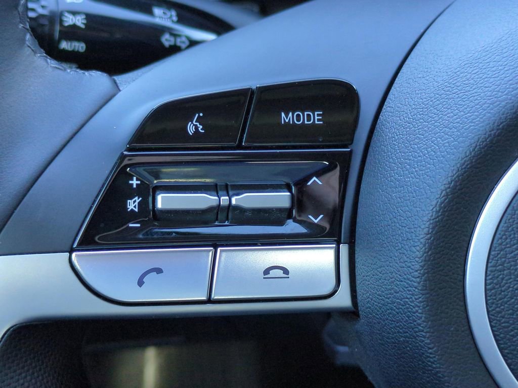 Certified 2023 Hyundai Elantra Limited image 23