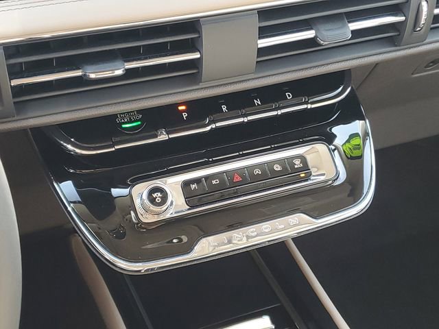 Certified 2024 Lincoln Corsair AWD image 21