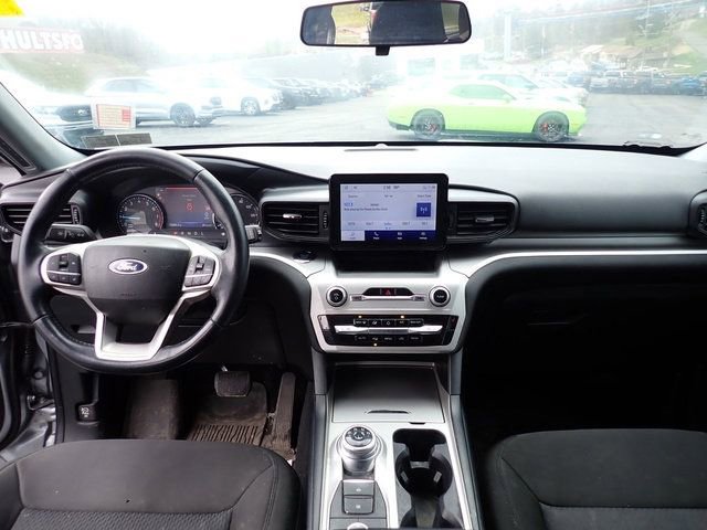 Used 2022 Ford Explorer XLT image 12