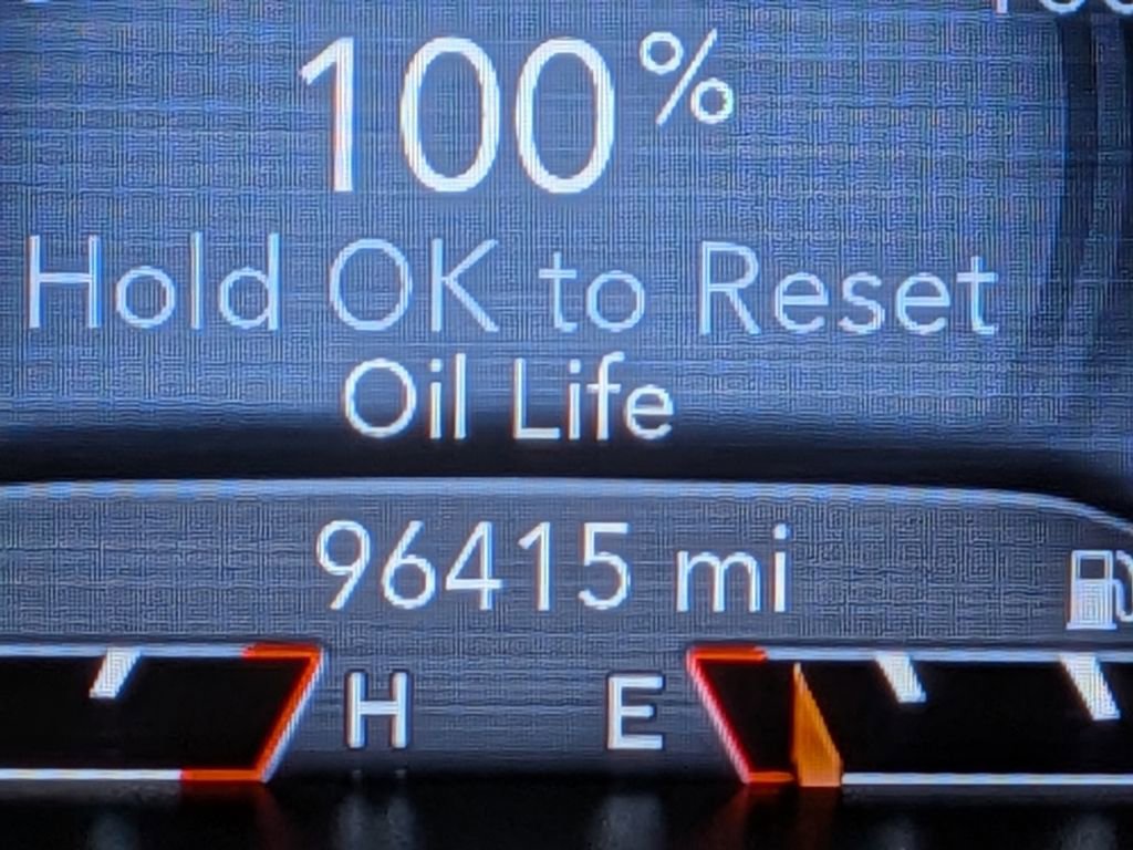 Used 2020 Jeep Cherokee Trailhawk w/ Cold Weather Group image 24